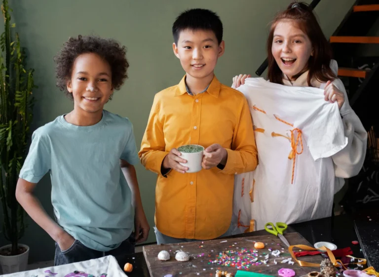 21 Exciting Icebreaker Games for Teen Parties